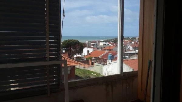 Monoambiente con Cochera - 2do Piso por Escalera - A 2 Cuadras del Mar en Punta Mogotes - Departamento en Mar del Plata