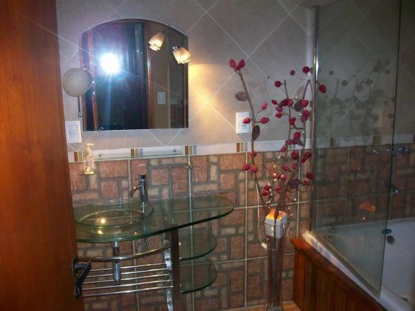 4 Ambientes - Entrada de Auto - Excelente lugar para descansar -  - Casa/Chalet en San Bernardo