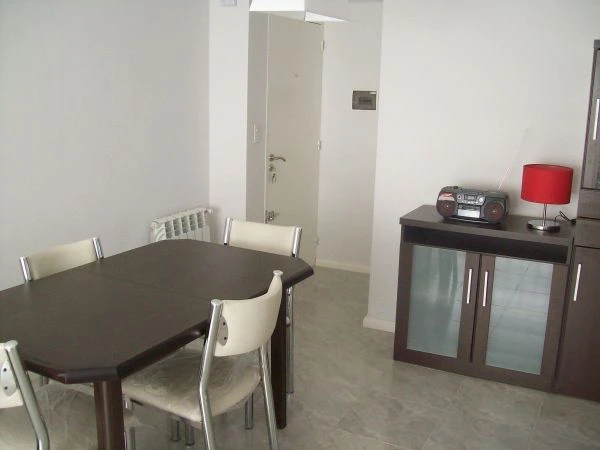 La Perla 2 ambientes CON COCHERA para 4 personas - A 2 cuadras de mar y a 3 del centro - Departamento en Mar del Plata