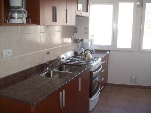 La Perla 2 ambientes CON COCHERA para 4 personas - A 2 cuadras de mar y a 3 del centro - Departamento en Mar del Plata