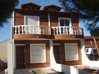Atendido por sus dueños - a 2 cuadras de mar y a 3 del centro - Dúplex/Tríplex en Las Toninas