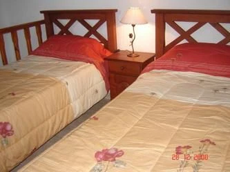 Atendido por sus dueños - a 2 cuadras de mar y a 3 del centro - Dúplex/Tríplex en Las Toninas