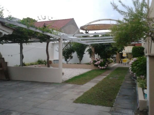 Casa con cochera a 2 cuadras del mar - Excelente ubicación - Casa/Chalet en Costa Azul