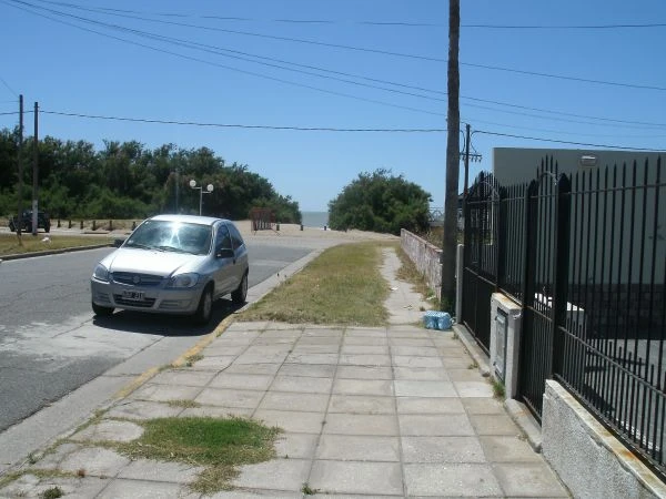 Excelente estado y ubicación - 1/2 cuadra del mar y a 5 cuadras del centro - Casa/Chalet en Santa Teresita