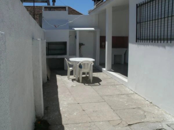 Excelente estado y ubicación - 1/2 cuadra del mar y a 5 cuadras del centro - Casa/Chalet en Santa Teresita