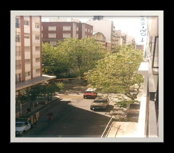 Excelente 2 ambientes con balcón 50m2 - a 3 cuadras del mar y a 3 cuadras de la Peatonal - Departamento en Mar del Plata