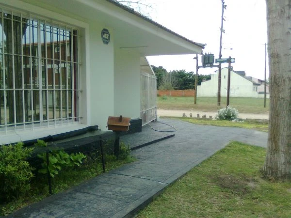 A 4 cuadras del mar - Frente a la plaza  - Casa/Chalet en La Lucila del Mar
