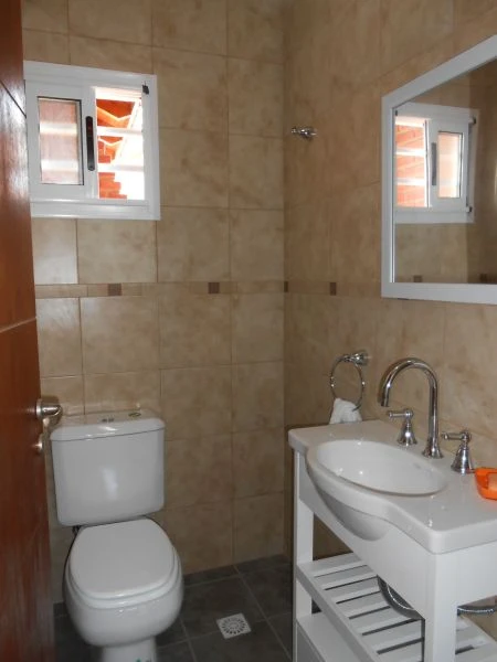Chalet a estrenar. 3 amplios ambientes. Excelente Ubicación. -  A 2 cuadras del mar - Casa/Chalet en La Lucila del Mar