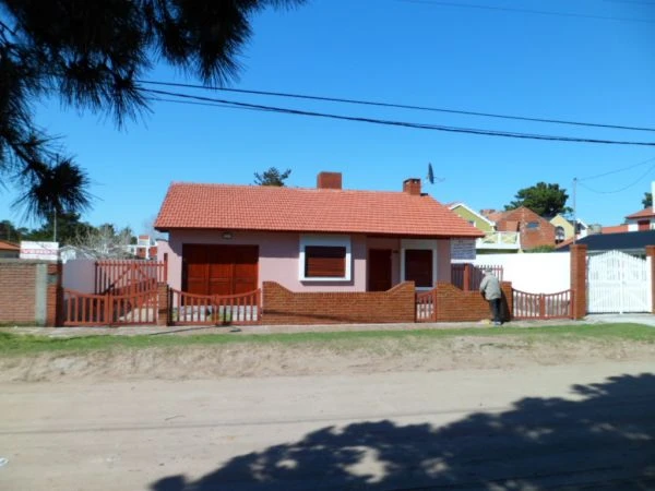 Barrio San Rafael, Todo a nuevo - 5 cuadras del coto, del muelle, del centro y a 4 del mar - Casa/Chalet en Mar de Ajó