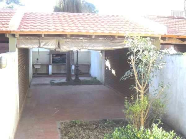 6 ambientes - a 2 cuadras del mar y 1 del centro - Dúplex/Tríplex en San Bernardo