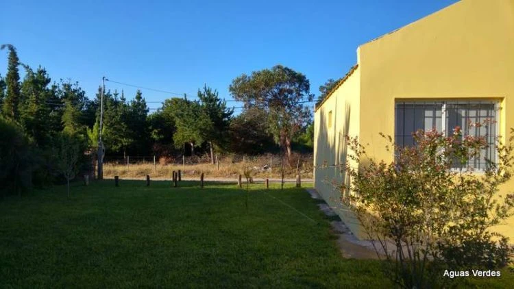 Casa súper-comoda a media cuadra de la playa. -  - Casa/Chalet en Aguas Verdes
