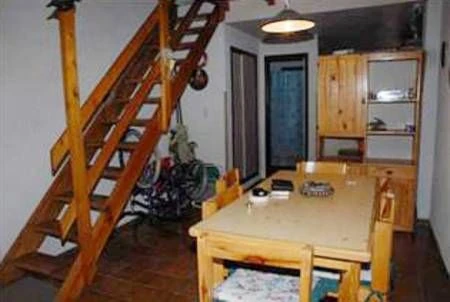 Excelente ubicación - a 2 cuadras del centro y a 3 del mar - Dúplex/Tríplex en La Lucila del Mar