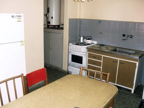 3 Ambientes - Atendido por sus Dueños - Familiar y Tranquilo - A 20 metros del mar - A 1 cuadra del muelle - Departamento en Mar de Ajó