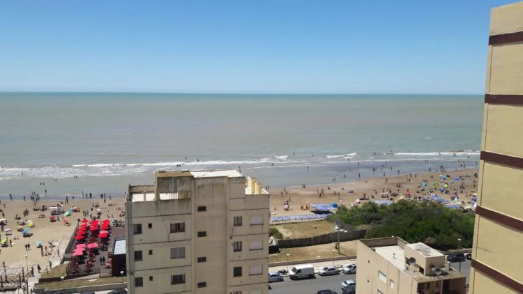 Pleno centro - Ubicado a 1 cuadra de Av. San Bernardo y a 1 del mar. - Departamento en San Bernardo