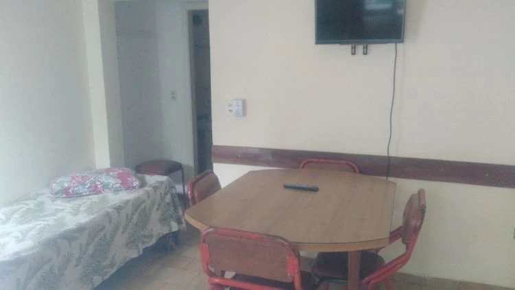 Departamento tipo casa  para 5 personas  - 2 Ambientes - A 5 cuadras de la playa y del centro - Departamento en Mar de Ajó