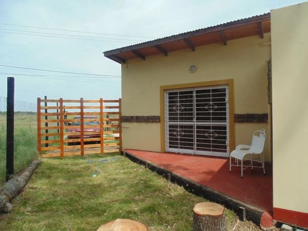 Complejo La Maribel - 3 Ambientes - Precios Promocionales - A 700 mts del mar en el Pinar de La Lucila, ideal para descansar y disfrutar de la tranquilidad. - Dúplex/Tríplex en La Lucila del Mar