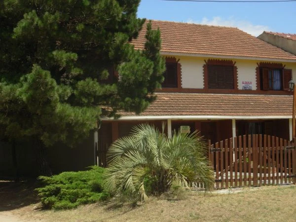 4 Ambientes -  Zona Residencial - Cochera Fija - A 3 cuadras del mar - Dúplex/Tríplex en Costa Azul