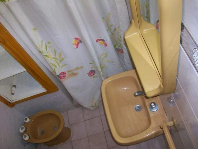 Triplex cinco ambientes - Excelente Ubicación. - A pasitos del mar ideal para dos matrimonios - Dúplex/Tríplex en La Lucila del Mar
