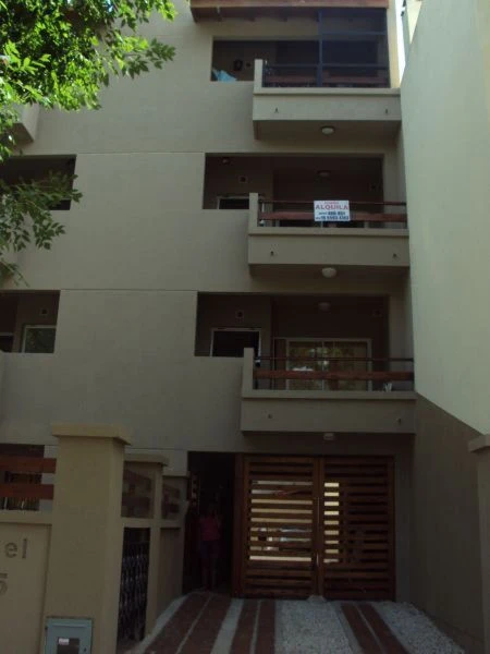 3 ambientes, 3° con ascensor - a dos cuadras del centro y a tres de la playa - Departamento en San Bernardo