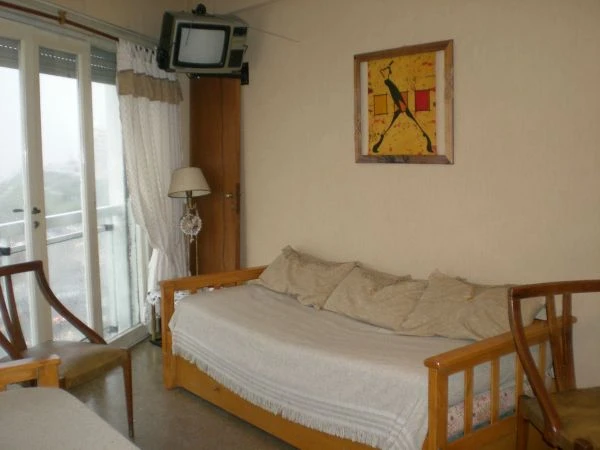 Un ambiente, muy funcional - 4to piso - Departamento en Mar del Plata
