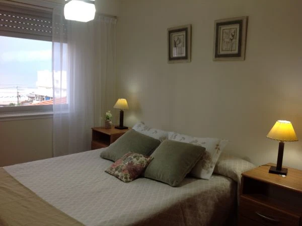 2 Ambientes - 4to Piso al Frente - Balcón con Vista al Mar - A metros del mar - A 2 cuadras del Paseo de los Artesanos - Departamento en Villa Gesell