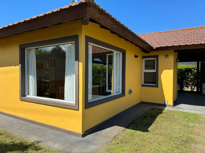 Las Casitas de Peñiwen - Espaciosa y confortable - Cochera Techada - Casa/Chalet en Mar de Ajó