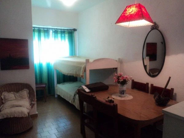 2 Ambientes en 5to Piso - Atendido por sus Dueños - Con vista al Mar - Sobre Peatonal, a 1 cuadra del Mar. - Departamento en San Bernardo