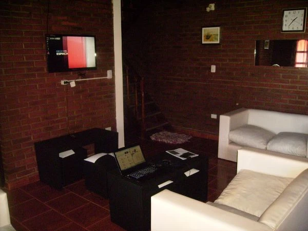 4 Ambientes - Con Gran Parque - Con estacionamiento - Ubicado a 50 mts. del Mar - A 2 cuadras del centro - Casa/Chalet en La Lucila del Mar