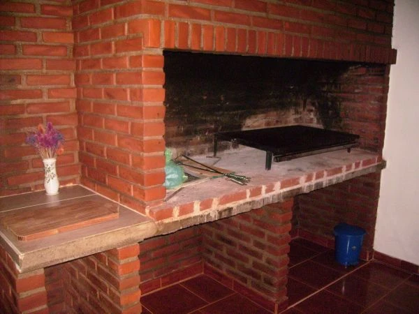 4 Ambientes - Con Gran Parque - Con estacionamiento - Ubicado a 50 mts. del Mar - A 2 cuadras del centro - Casa/Chalet en La Lucila del Mar