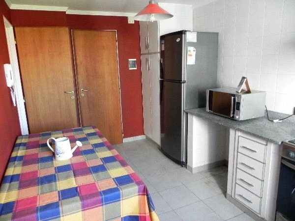 3 Ambientes - Residencia temporal Médanos - Ubicado a 120mts de los balnearios - a 3 cuadras de la peatonal. - Departamento en Necochea