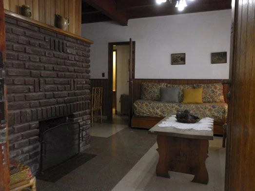 Casa \"Inca Atahualpa\" - Estilo Europeo - Gran Parque arbolado iluminado - A 2 cuadras de la playa - Casa/Chalet en Villa Gesell