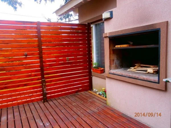 4 Ambientes - Tranquila y Segura - Entrada de Auto - Ubicado a 7 cuadras del Mar - A 8 cuadras del centro de Valeria del Mar - Casa/Chalet en Ostende