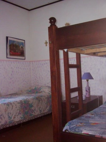 Excelente Casa - Espaciosa - Gran Confort - A 4 cuadras del Mar - Ideal 2 Familias Tipo o Familia Numerosa - Casa/Chalet en Necochea