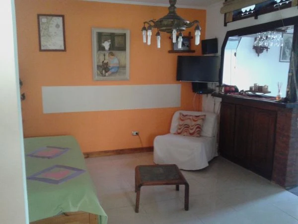 Excelente Casa - Espaciosa - Gran Confort - A 4 cuadras del Mar - Ideal 2 Familias Tipo o Familia Numerosa - Casa/Chalet en Necochea