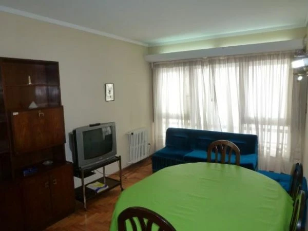 Hermoso Departamento - 3 ambientes - Cómodo - Muy Luminoso. - A 2 cuadras de la Peatonal San Martín y a 7 del Casino - Ideal 3 matrimonios - Zona Centro. - Departamento en Mar del Plata