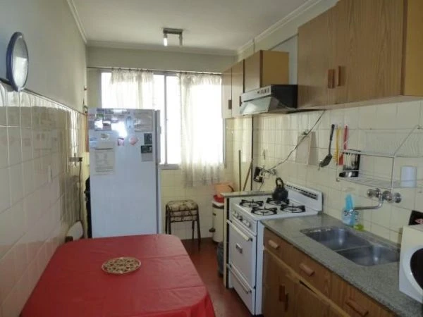 Hermoso Departamento - 3 ambientes - Cómodo - Muy Luminoso. - A 2 cuadras de la Peatonal San Martín y a 7 del Casino - Ideal 3 matrimonios - Zona Centro. - Departamento en Mar del Plata
