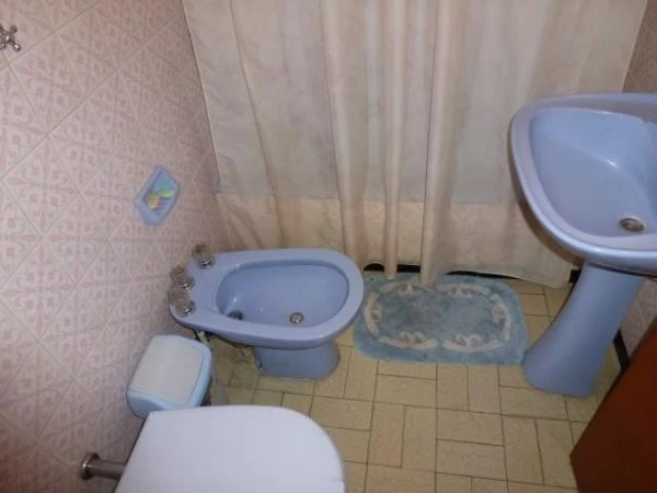 Hermoso Departamento - 3 ambientes - Cómodo - Muy Luminoso. - A 2 cuadras de la Peatonal San Martín y a 7 del Casino - Ideal 3 matrimonios - Zona Centro. - Departamento en Mar del Plata