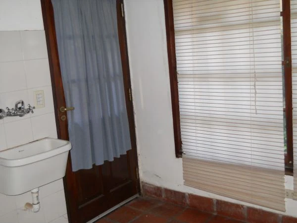 4 ambientes - Con cochera semicubierta - Ubicado a 50mts de la bajada nautica de Valeria del Mar - Casa/Chalet en Valeria del Mar