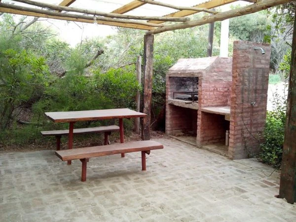 Cabañas Las Acacias I - Tus Vacaciones con la Libertad de la Naturaleza - A 50 mts del Mar. - Cabaña en Claromecó