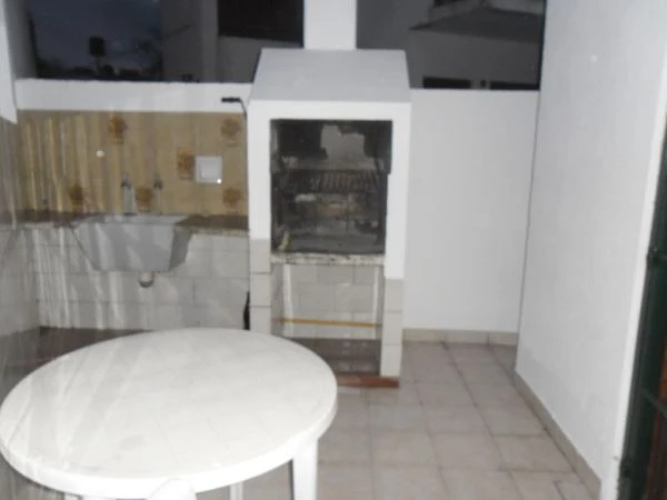 3 Amplios Ambientes - Entrada de auto - Ubicado a la altura del Balneario Nuevo Olimpo - A 180mts del mar. - Dúplex/Tríplex en La Lucila del Mar