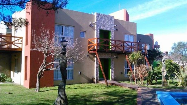 En Complejo Altos de Ajó - Un estilo Diferente en Mar de Ajó. - A 4 cuadras del Mar y a 4 cuadras de la Peatonal. - Departamento en Mar de Ajó