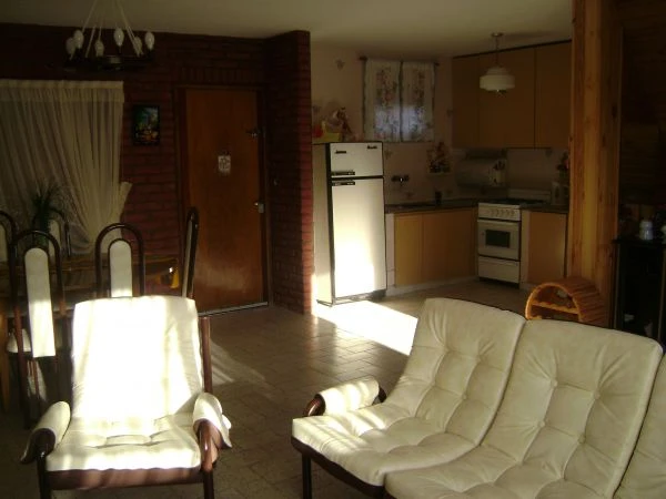 Excelente Chalet - 4 Ambientes - Único - Ubicado en zona única y residencial. - Casa/Chalet en San Bernardo
