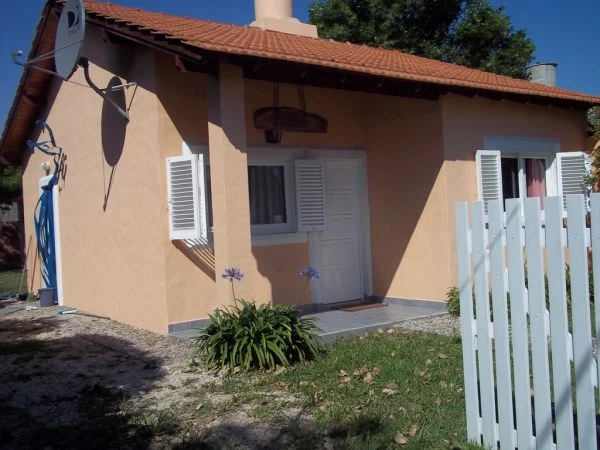 \"Puerto Deseado\" - Hermoso Chalet. - A 4 cuadras del Mar. - Casa/Chalet en Mar del Sur