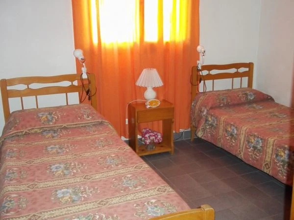 \"Puerto Deseado\" - Hermoso Chalet. - A 4 cuadras del Mar. - Casa/Chalet en Mar del Sur
