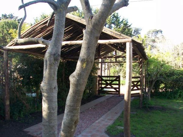Chalet Mar y Campo - Totalmente cercado - Ubicado a 4 cuadras del Mar - A 2 de la calle principal y comercial. - Casa/Chalet en Mar de Cobo