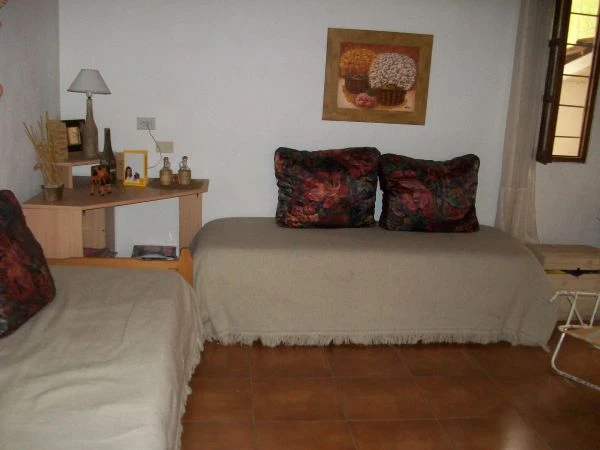 Chalet Mar y Campo - Totalmente cercado - Ubicado a 4 cuadras del Mar - A 2 de la calle principal y comercial. - Casa/Chalet en Mar de Cobo