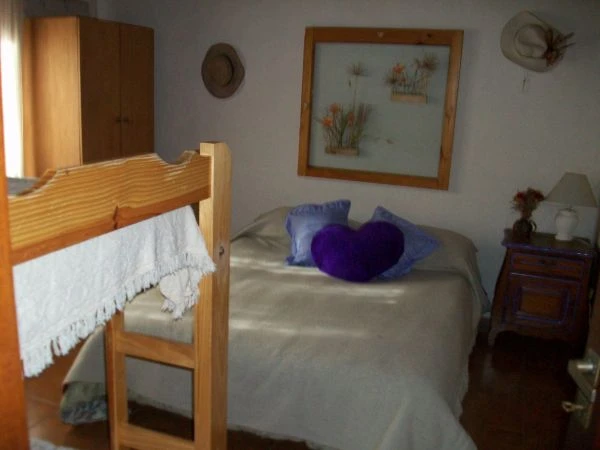 Chalet Mar y Campo - Totalmente cercado - Ubicado a 4 cuadras del Mar - A 2 de la calle principal y comercial. - Casa/Chalet en Mar de Cobo