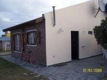 Hermosa Casa - Gran Confort - Zona muy tranquila y segura - A menos de 100 mts del Mar.  - Casa/Chalet en Mar del Sur
