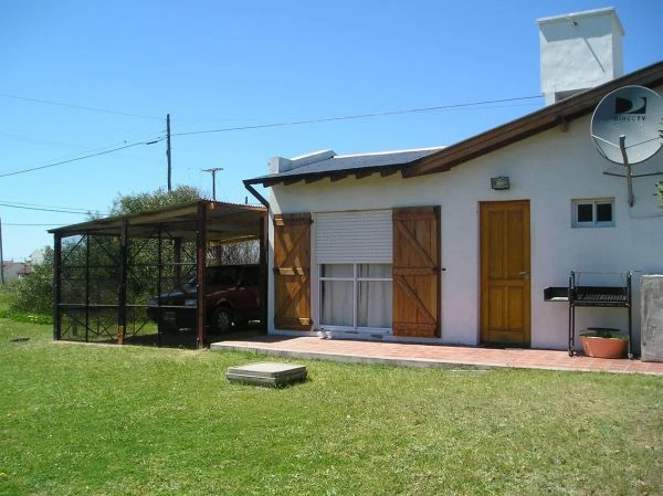 Casa En Mar del Sur - A 2 cuadras del Mar - A 15 km de Miramar.  - Casa/Chalet en Mar del Sur