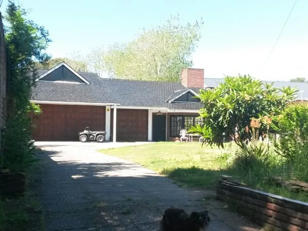3 Ambientes - Gran Parque - Atendido por sus Dueños - A 2 cuadras del mar - A 6 cuadras de Av. Libertador. - Casa/Chalet en Mar de Ajó